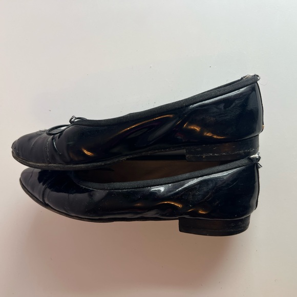 Chanel Patent Ballet Flats - Picture 4 of 6